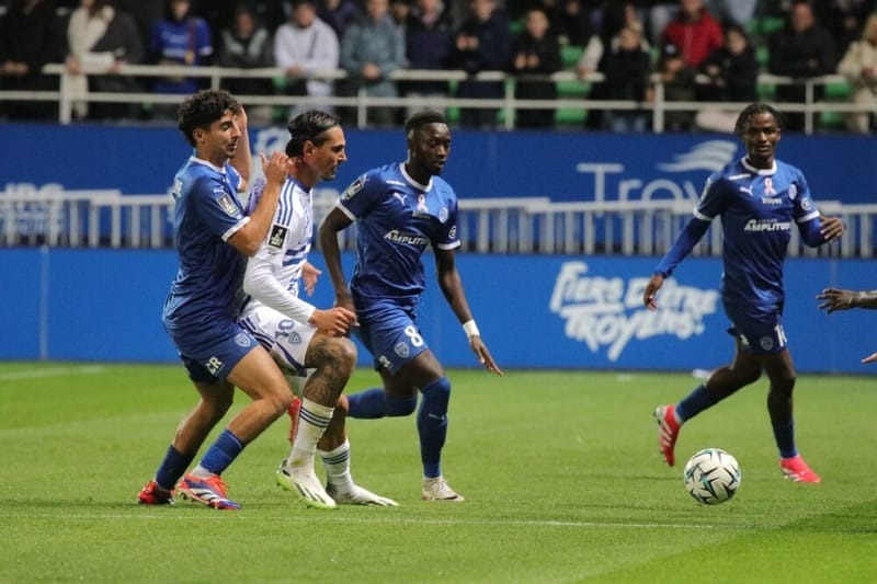 Nhận định soi kèo Bastia vs Troyes lúc 02h45 ngày 17/2/2026