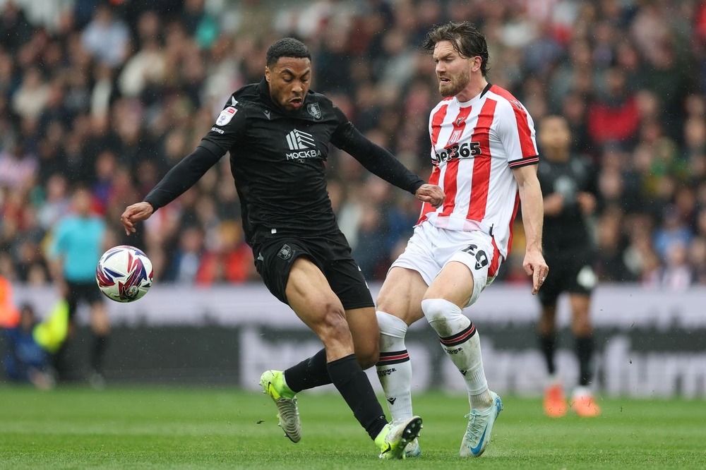 nhan-dinh-soi-keo-stoke-city-vs-fulham-luc-21h00-ngay-15-2-2026-1