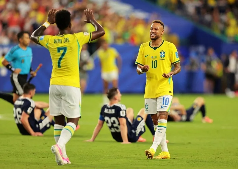 neymar giai nghe chua