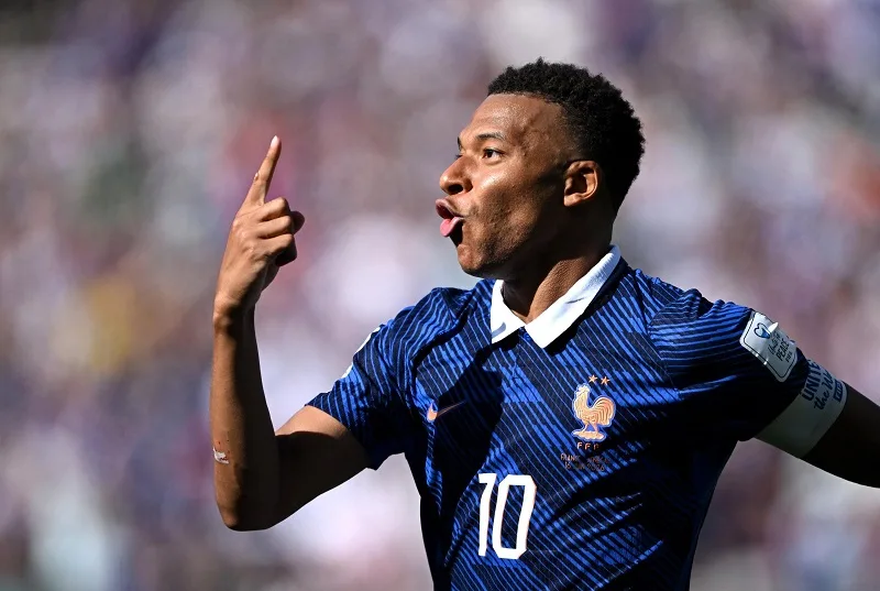 Top 10 cầu thủ ghi nhiều bàn thắng nhất World Cup: Ai là số 1?